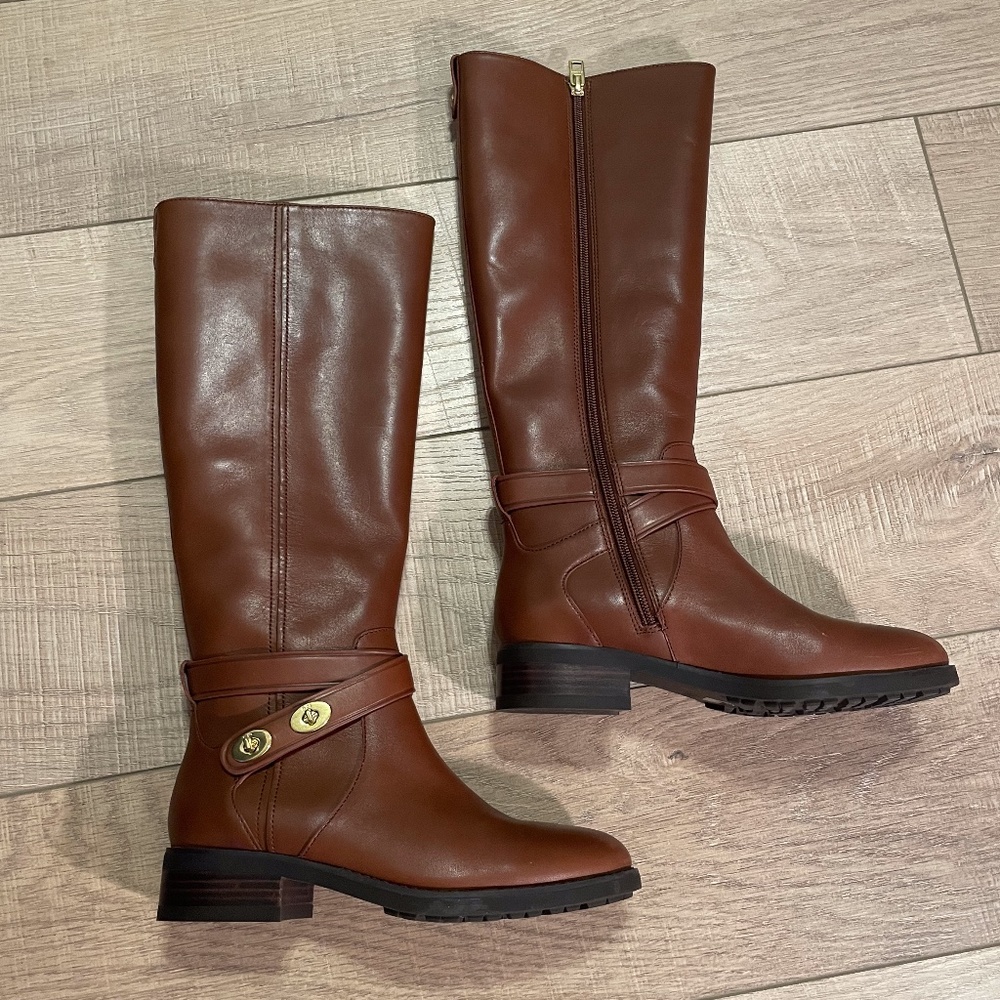 COACH Essex Boots. Dark Saddle. 5M